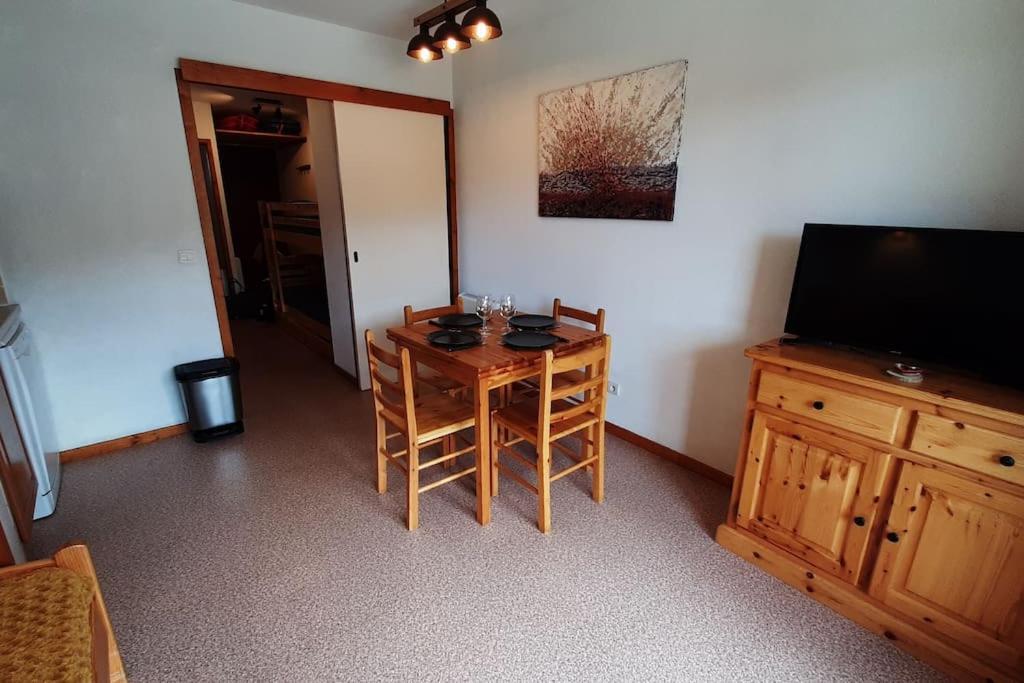Superbe Appartement La Joue Du Loup Centre, 6 Personnes, Avec Parking Prive Saint-Étienne-en-Dévoluy Extérieur photo